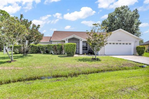 House in Kissimmee, Florida 3 bedrooms, 256.22 sq.m. № 1304362 - photo 1