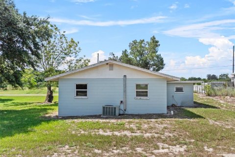 House in Frostproof, Florida 3 bedrooms, 92.9 sq.m. № 1346753 - photo 20