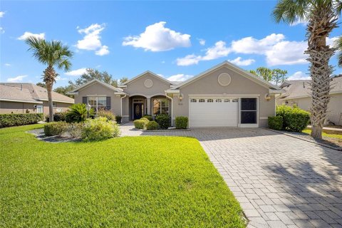 Villa ou maison à vendre à Ocala, Floride: 3 chambres, 170.48 m2 № 1346755 - photo 1