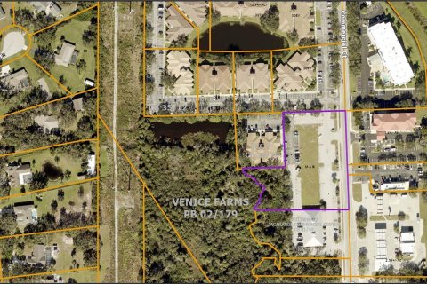 Terreno en venta en Venice, Florida № 1298647 - foto 1