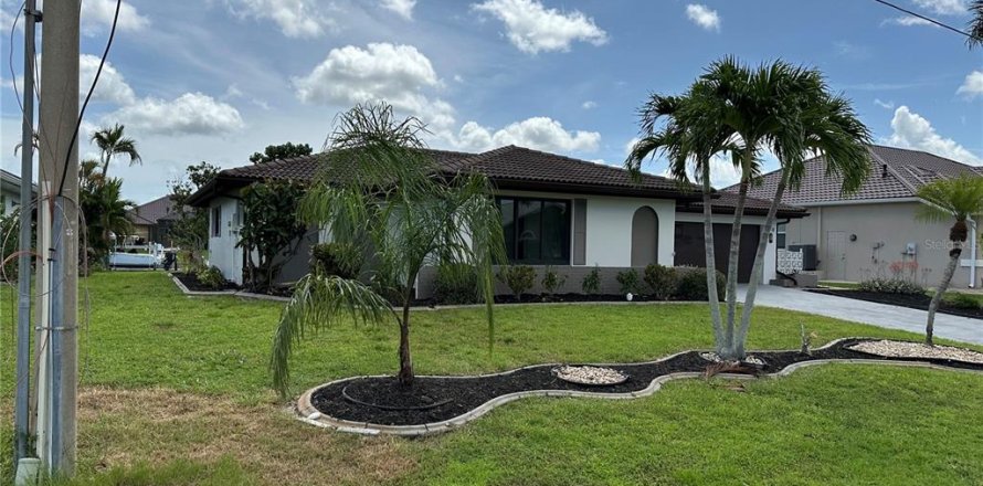 Casa en Punta Gorda, Florida 3 dormitorios, 133.5 m2 № 1288426