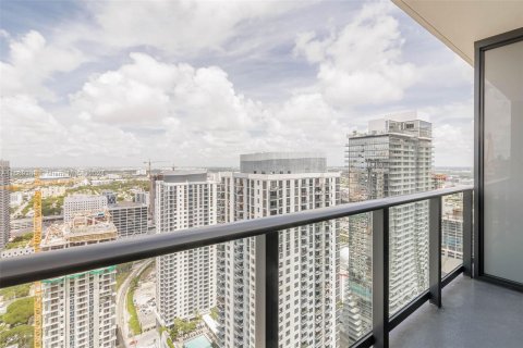 Condo in Miami, Florida, 1 bedroom  № 1386197 - photo 23