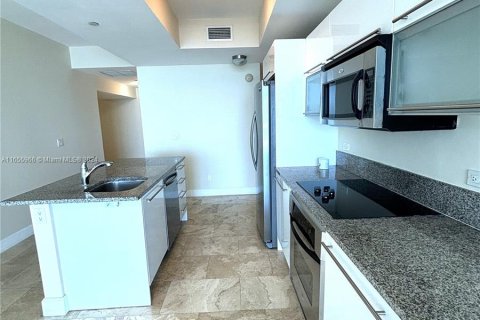 Condo in Miami, Florida, 2 bedrooms  № 1355252 - photo 14