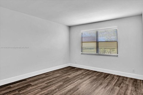 Condominio en venta en Pembroke Pines, Florida, 2 dormitorios, 110.74 m2 № 1228191 - foto 27