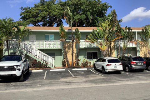 Copropriété à vendre à Wilton Manors, Floride: 2 chambres, 78.22 m2 № 1142511 - photo 16
