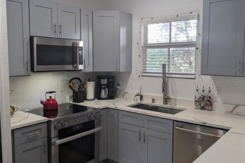 Adosado en venta en Saint Petersburg, Florida, 3 dormitorios, 156.08 m2 № 1361898 - foto 4