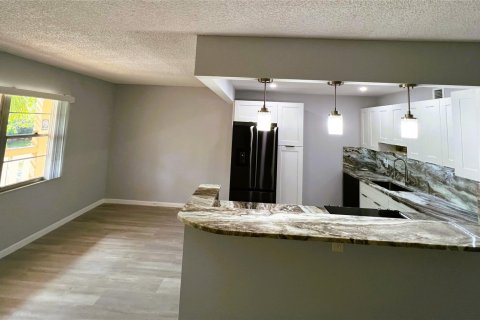 Copropriété à vendre à Coconut Creek, Floride: 2 chambres, 93.09 m2 № 1223188 - photo 25