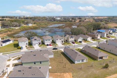 Villa ou maison à vendre à Davenport, Floride: 5 chambres, 234.3 m2 № 1299181 - photo 2