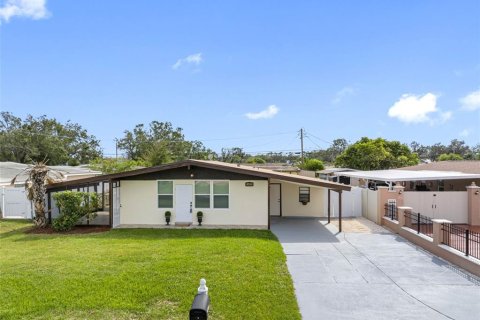 Villa ou maison à vendre à Tampa, Floride: 3 chambres, 112.41 m2 № 1409876 - photo 2