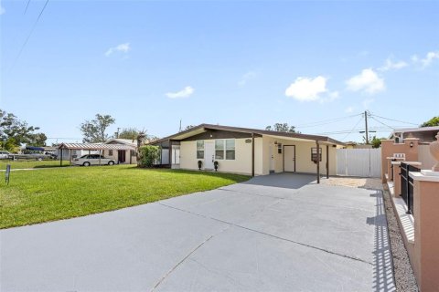 Casa en venta en Tampa, Florida, 3 dormitorios, 112.41 m2 № 1409876 - foto 7