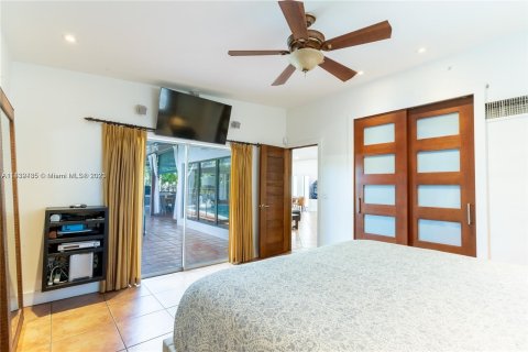 Villa ou maison à vendre à North Miami Beach, Floride: 4 chambres, 202.9 m2 № 658107 - photo 18