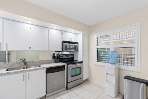 Condominio en venta en Lantana, Florida, 2 dormitorios, 95.6 m2 № 1116910 - foto 18