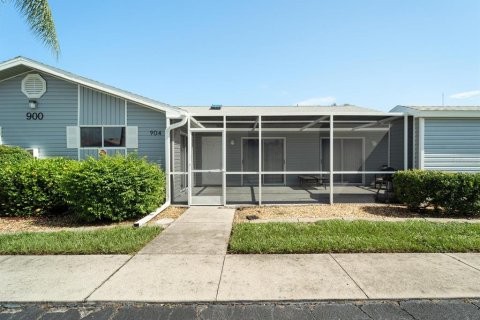 Copropriété à vendre à Punta Gorda, Floride: 3 chambres, 110.37 m2 № 1344073 - photo 1