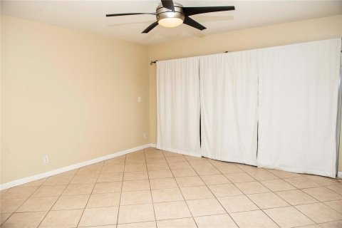 Condo in Deerfield Beach, Florida, 1 bedroom  № 1077447 - photo 17