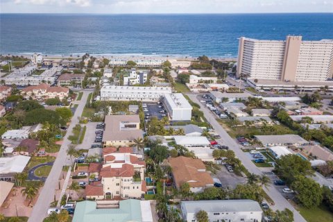 Condo in Deerfield Beach, Florida, 1 bedroom  № 1077447 - photo 23