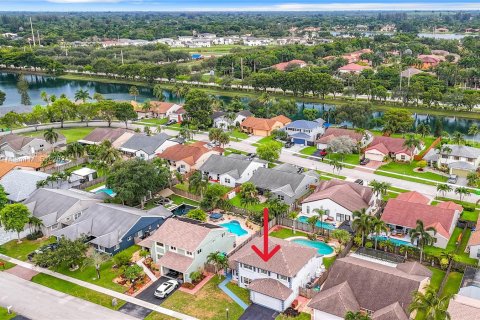 Villa ou maison à vendre à Sunrise, Floride: 3 chambres, 220.74 m2 № 1315888 - photo 4