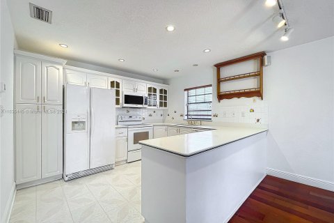 Casa en venta en Sunrise, Florida, 3 dormitorios, 220.74 m2 № 1315888 - foto 13