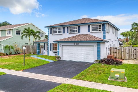 Casa en venta en Sunrise, Florida, 3 dormitorios, 220.74 m2 № 1315888 - foto 1