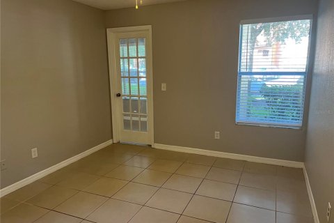 Condo in Orlando, Florida, 3 bedrooms  № 1401997 - photo 12