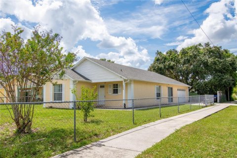 House in Orlando, Florida 3 bedrooms, 110.83 sq.m. № 1401995 - photo 3