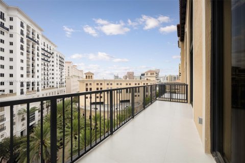 Condominio en venta en Coral Gables, Florida, 3 dormitorios, 421.4 m2 № 1409305 - foto 4