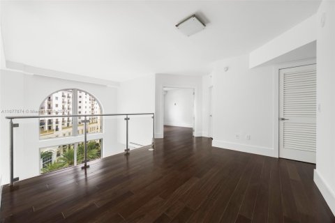 Condominio en venta en Coral Gables, Florida, 3 dormitorios, 421.4 m2 № 1409305 - foto 26