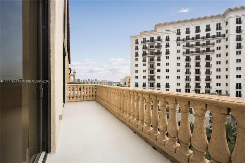 Condominio en venta en Coral Gables, Florida, 3 dormitorios, 421.4 m2 № 1409305 - foto 6