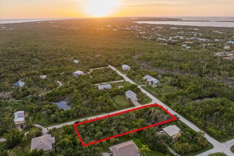 Terreno en venta en Sanibel, Florida № 1340553 - foto 1