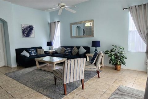 Casa en venta en Davenport, Florida, 5 dormitorios, 185.06 m2 № 1267920 - foto 7