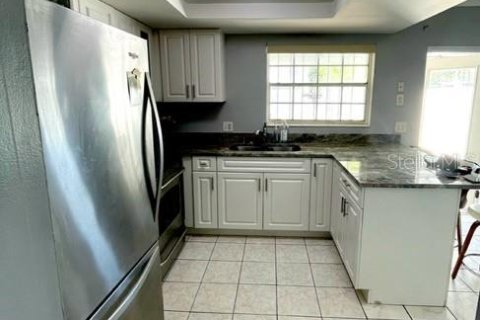 Adosado en venta en Tampa, Florida, 2 dormitorios, 97.36 m2 № 1338088 - foto 12