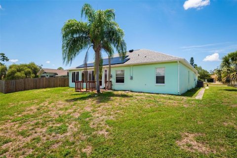 House in Hudson, Florida 4 bedrooms, 189.33 sq.m. № 1266707 - photo 4