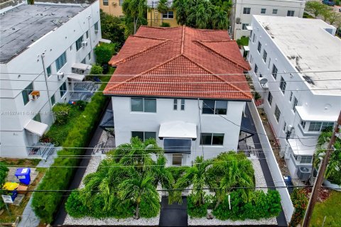 Купить коммерческую недвижимость в Майами-Бич, Флорида 322.74м2, № 991214 - фото 4