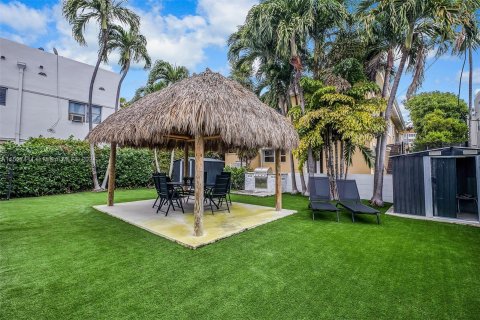 Immobilier commercial à vendre à Miami Beach, Floride: 322.74 m2 № 991214 - photo 7