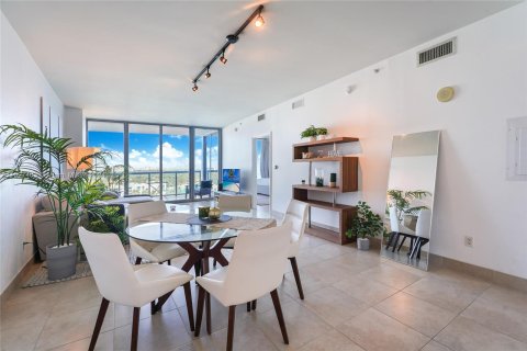 Condominio en venta en Miami, Florida, 2 dormitorios, 107.58 m2 № 991213 - foto 3