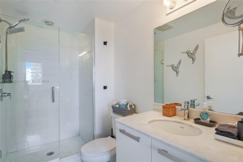 Condominio en venta en Miami, Florida, 2 dormitorios, 107.58 m2 № 991213 - foto 7
