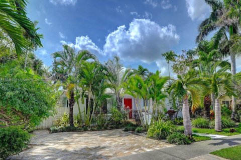 Villa ou maison à louer à Hollywood, Floride: 3 chambres, 154.87 m2 № 705212 - photo 3