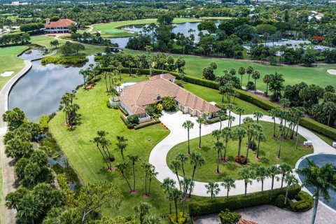 Villa ou maison à vendre à West Palm Beach, Floride: 5 chambres, 480.86 m2 № 525131 - photo 9