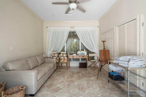 Villa ou maison à vendre à West Palm Beach, Floride: 5 chambres, 480.86 m2 № 525131 - photo 16