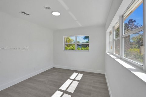 Casa en venta en Deerfield Beach, Florida, 3 dormitorios, 162.02 m2 № 1008902 - foto 5