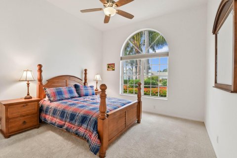 House in Boynton Beach, Florida 3 bedrooms, 222.13 sq.m. № 878582 - photo 28