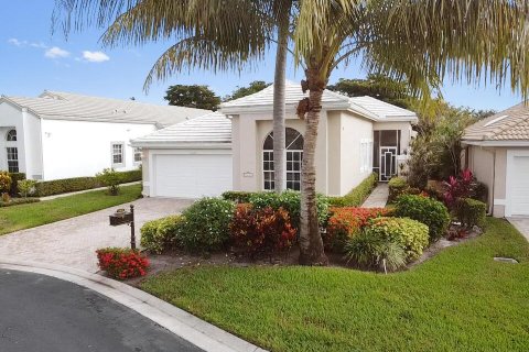 House in Boynton Beach, Florida 3 bedrooms, 222.13 sq.m. № 878582 - photo 17