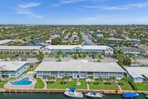 Condo in Lighthouse Point, Florida, 2 bedrooms  № 744402 - photo 2
