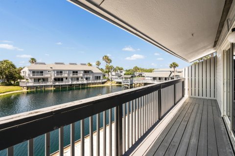 Condominio en venta en Hutchinson Island South, Florida, 3 dormitorios, 179.49 m2 № 1172807 - foto 18