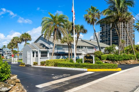 Copropriété à vendre à Hutchinson Island South, Floride: 3 chambres, 179.49 m2 № 1172807 - photo 8