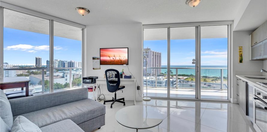 Condo in Miami Beach, Florida, 1 bedroom  № 1355335