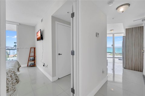 Condominio en alquiler en Miami Beach, Florida, 1 dormitorio, 49.24 m2 № 1355335 - foto 13