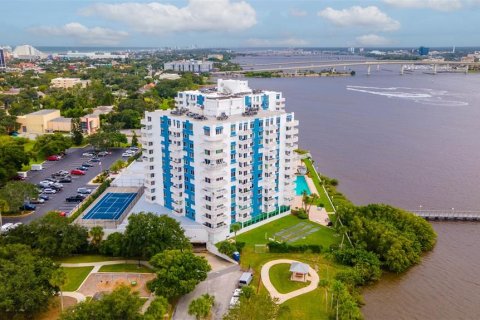 Condominio en venta en Daytona Beach, Florida, 2 dormitorios, 112.41 m2 № 1385328 - foto 1