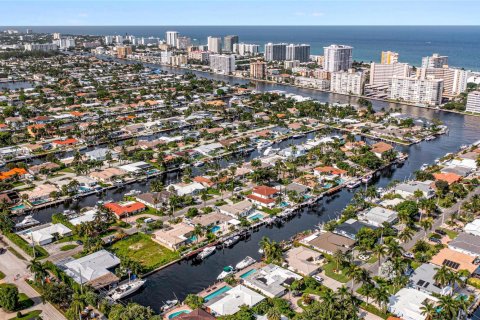 Villa ou maison à vendre à Pompano Beach, Floride: 3 chambres, 234.86 m2 № 978305 - photo 9