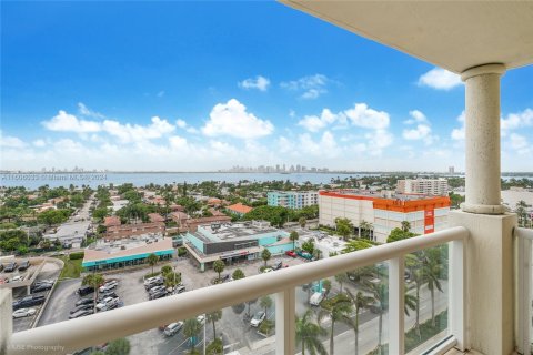 Copropriété à vendre à North Bay Village, Floride: 2 chambres, 91.42 m2 № 1227214 - photo 12