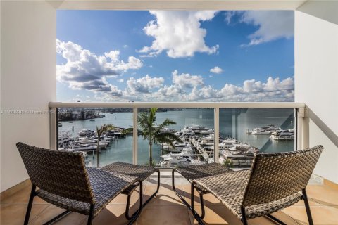 Condo in Miami Beach, Florida, 4 bedrooms  № 1227494 - photo 24